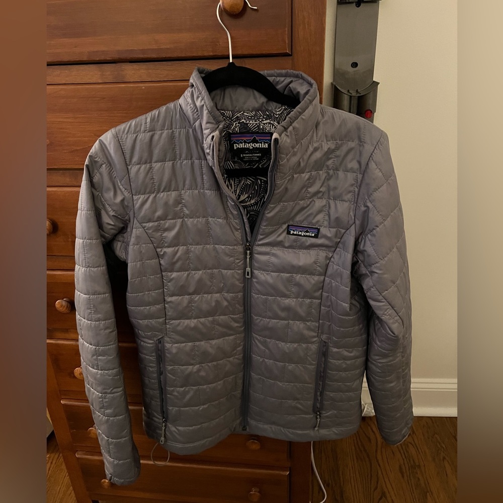 Patagonia nano puff jacket